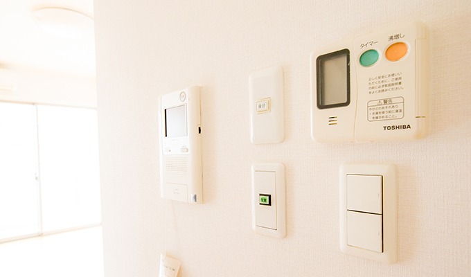 全居室オール電化、人感センサーや緊急通報ボタンも設置されています。