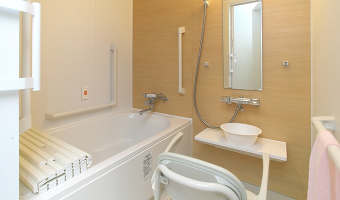 Bタイプ居室には浴室も完備。いつでも自由に入浴できる快適さがあります。