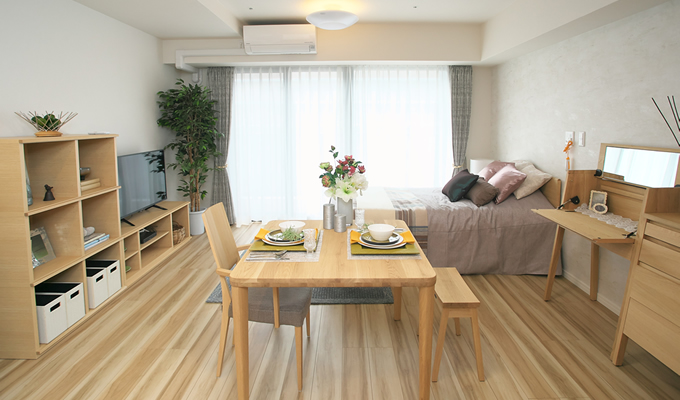 採光性を意識した13タイプの一般居室。木の温もりにモダンを融合した洗練の住空間です。